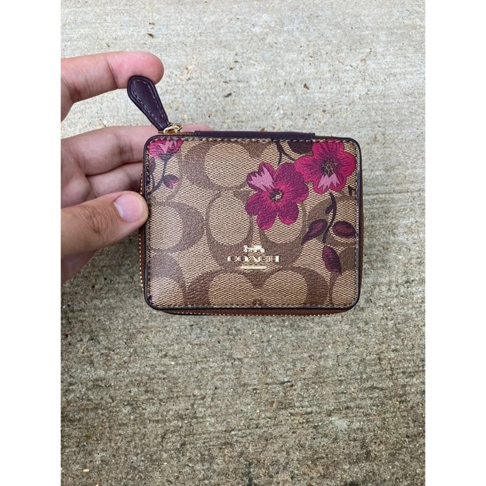 COACH Travel Jewelry Box Signature Canvas Khaki Pink Floral Retired NWOT